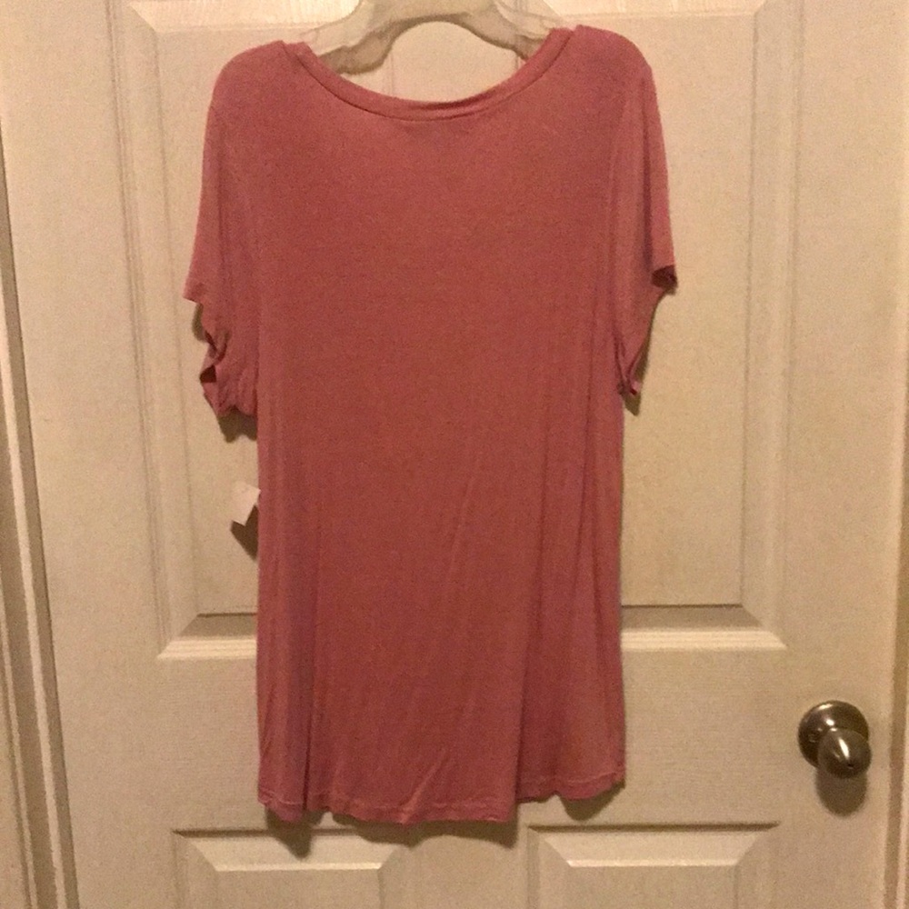 Tops Tops - Picture 5 of 5